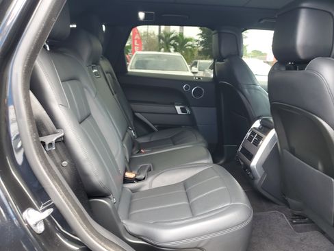 Used 2019 Land Rover Range Rover Sport HSE image 37