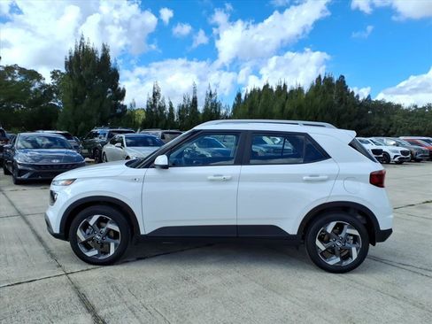 New 2026 Hyundai Venue SEL image 4