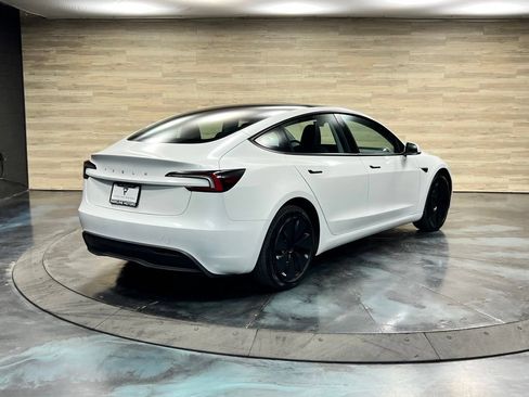 Used 2025 Tesla Model 3 Long Range RWD image 16