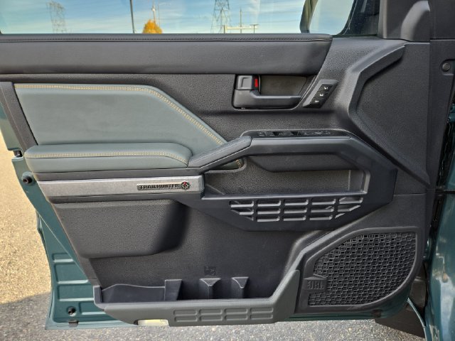 Used 2025 Toyota 4Runner Trailhunter AWD/4WD image 19