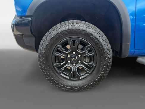 Used 2023 Chevrolet Silverado 1500 ZR2 image 15