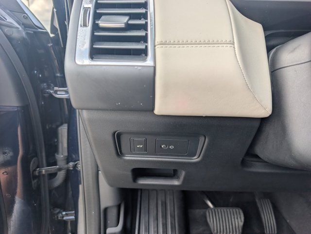 Used 2021 Land Rover Discovery S AWD/4WD image 11