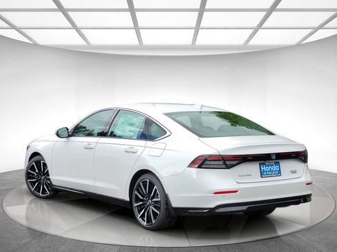 New 2026 Honda Accord Touring image 5