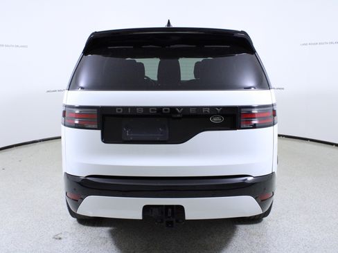 Used 2023 Land Rover Discovery S R-Dynamic image 6