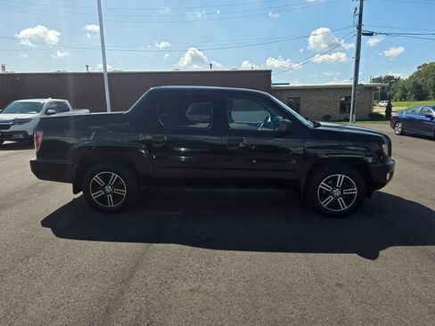 Used 2014 Honda Ridgeline Sport image 2