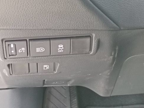 Used 2024 Toyota Corolla Cross AWD Hybrid image 21
