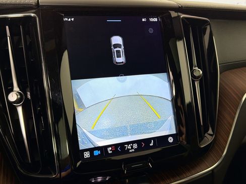 Certified 2023 Volvo XC60 B5 Ultimate w/ Climate Package image 14