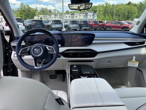New 2026 Buick Enclave Avenir w/ Super Cruise Package FWD image 28