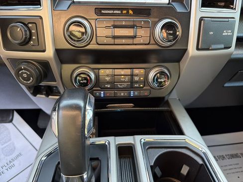 Used 2019 Ford F150 Lariat w/ Equipment Group 502A Luxury AWD/4WD image 23