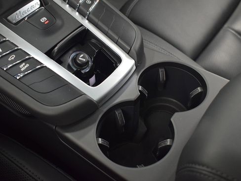 Used 2021 Porsche Macan GTS image 36