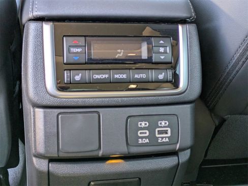 New 2026 Subaru Ascent Limited image 11