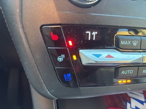 Used 2020 Ford Explorer Platinum w/ Premium Technology Package image 7