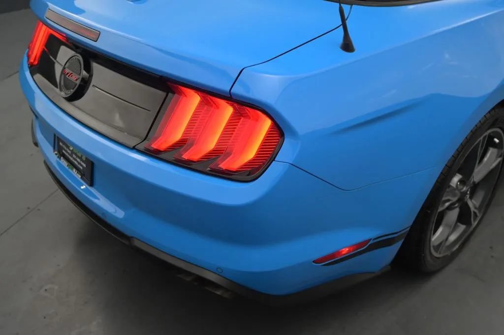 Used 2022 Ford Mustang GT Premium w/ Equipment Group 401A RWD image 17