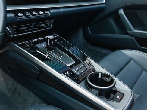 Certified 2025 Porsche 911 Carrera RWD image 23