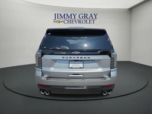 New 2026 Chevrolet Suburban Z71 w/ Z71 Off-Road Package AWD/4WD image 4