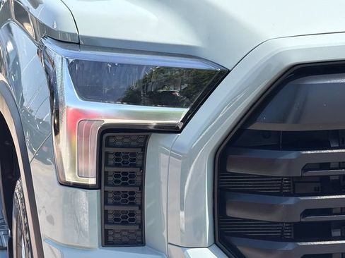 Used 2025 Toyota Tundra SR5 w/ SR5 Convenience Package AWD/4WD image 28