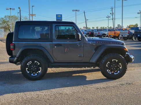 Used 2024 Jeep Wrangler Rubicon w/ Convenience Group image 6