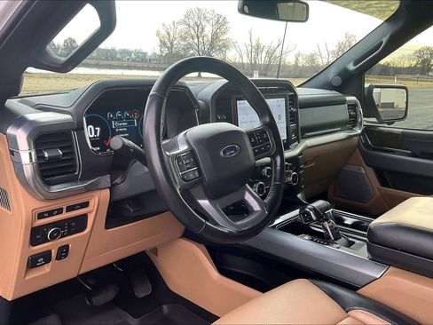 Used 2022 Ford F150 Lariat w/ Max Trailer Tow Package image 14