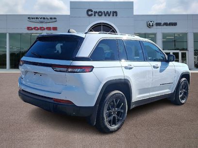 New 2026 Jeep Grand Cherokee Altitude