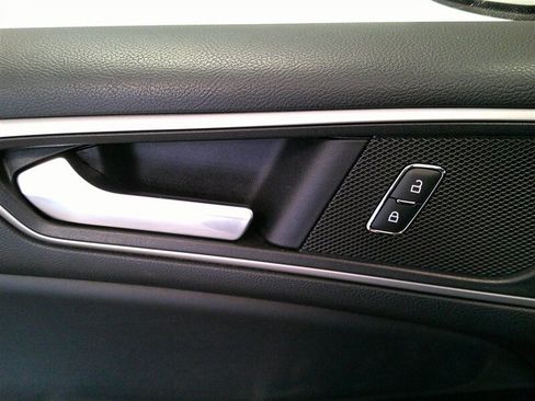 Used 2018 Ford Edge SEL w/ Equipment Group 201A image 38