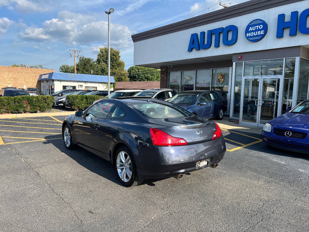 Used 2010 INFINITI G37 x Coupe w/ Premium Pkg AWD/4WD image 11