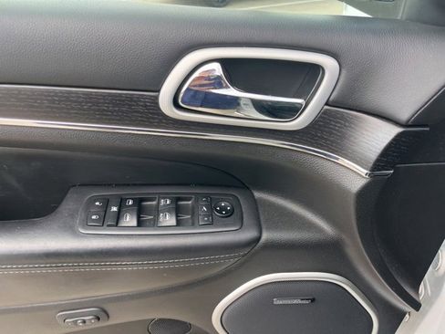 Used 2019 Jeep Grand Cherokee Summit w/ Skid Plate Group image 14