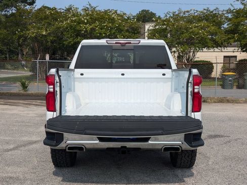 Used 2020 Chevrolet Silverado 1500 LTZ w/ LTZ Premium Package AWD/4WD image 12