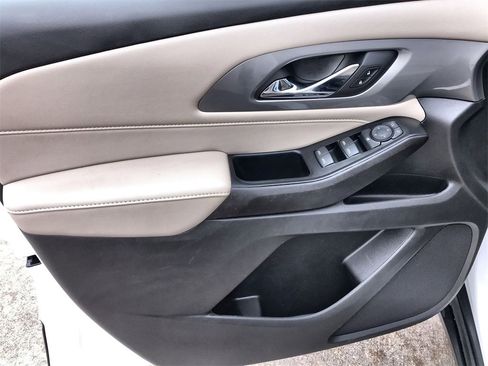 Used 2023 Chevrolet Traverse LT w/ LPO, Floor Liner Package image 13