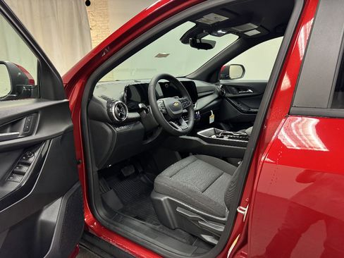 New 2026 Chevrolet Equinox LT w/ Safety and Technology Package AWD/4WD image 21