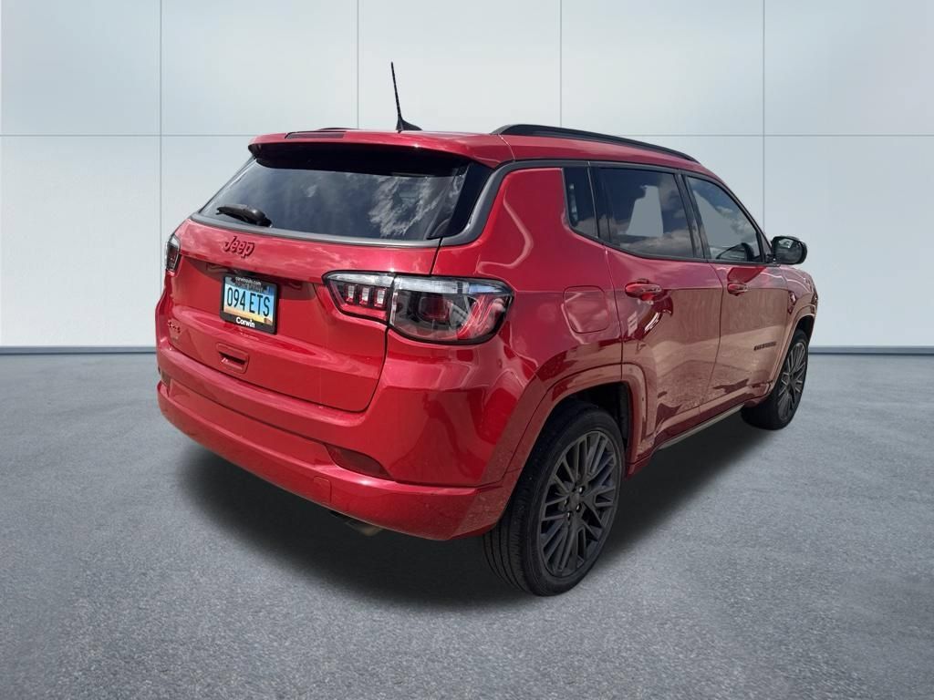 Used 2022 Jeep Compass Limited AWD/4WD image 3