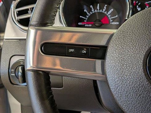 Used 2005 Ford Mustang GT RWD image 12