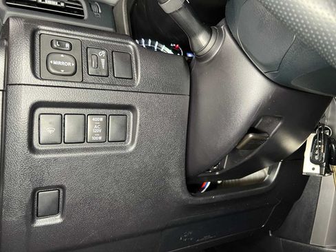 Used 2015 Toyota 4Runner SR5 AWD/4WD image 24