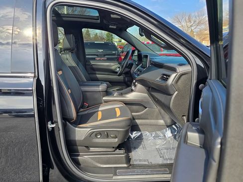 Used 2022 GMC Yukon AT4 w/ Max Trailering Package AWD/4WD image 38