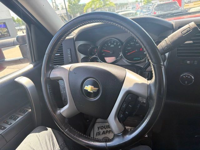 Used 2014 Chevrolet Silverado 2500 LT w/ Interior Plus Package AWD/4WD image 29