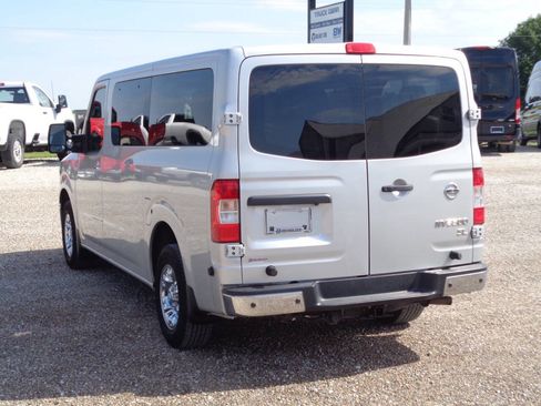 Used 2019 Nissan NV 3500 SL RWD image 8