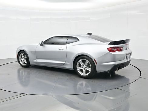 Used 2019 Chevrolet Camaro LT image 9