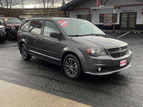 Used 2017 Dodge Grand Caravan GT w/ Mopar Premium Addition Group image 7