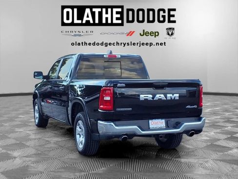 Certified 2025 RAM 1500 Big Horn AWD/4WD image 3
