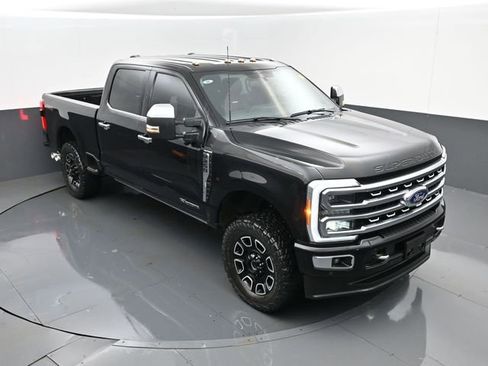 Used 2023 Ford F250 Platinum image 20