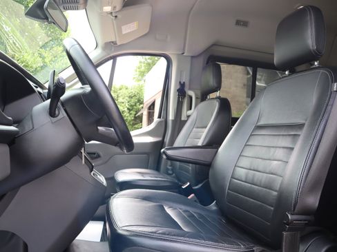 Used 2021 Ford Transit 350 XLT RWD image 25