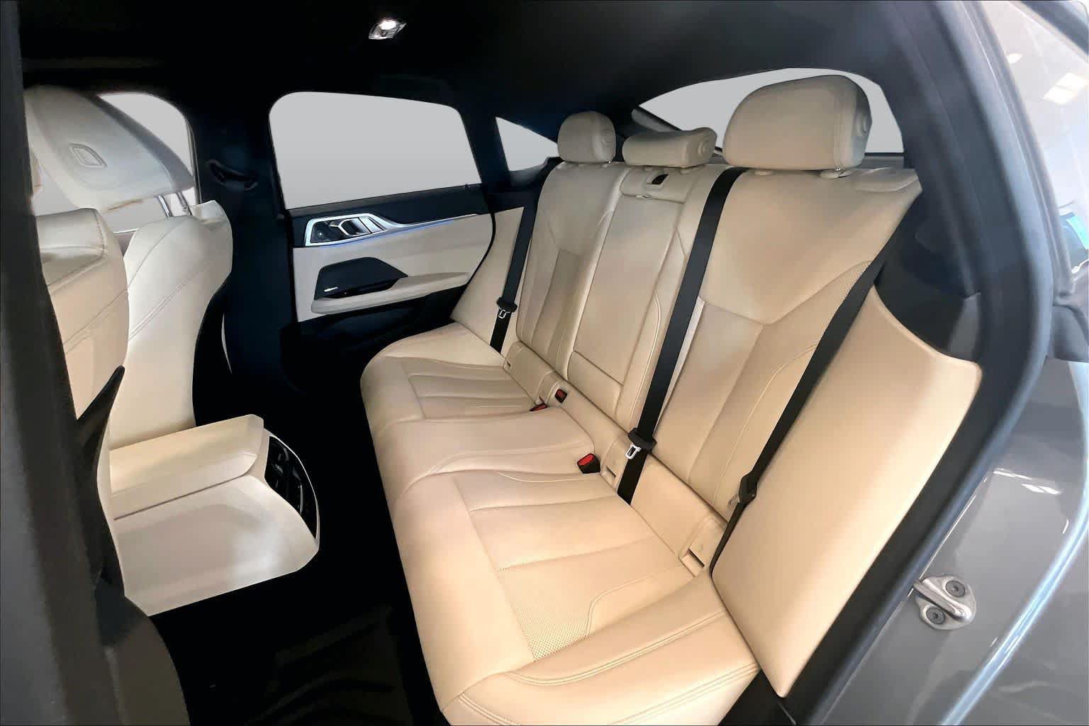 Used 2025 BMW i4 eDrive40 w/ Premium Package RWD image 18