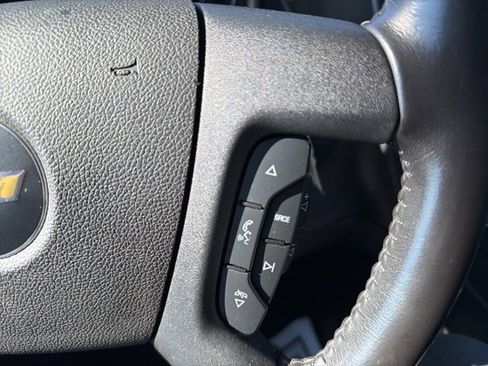 Used 2022 Chevrolet Express 2500 w/ Driver Convenience Package image 24