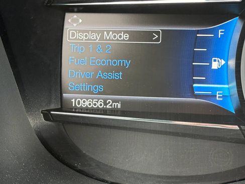 Used 2018 Ford Explorer XLT w/ Equipment Group 202A AWD/4WD image 23