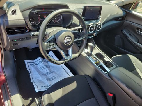 Used 2025 Nissan Sentra SV FWD image 13