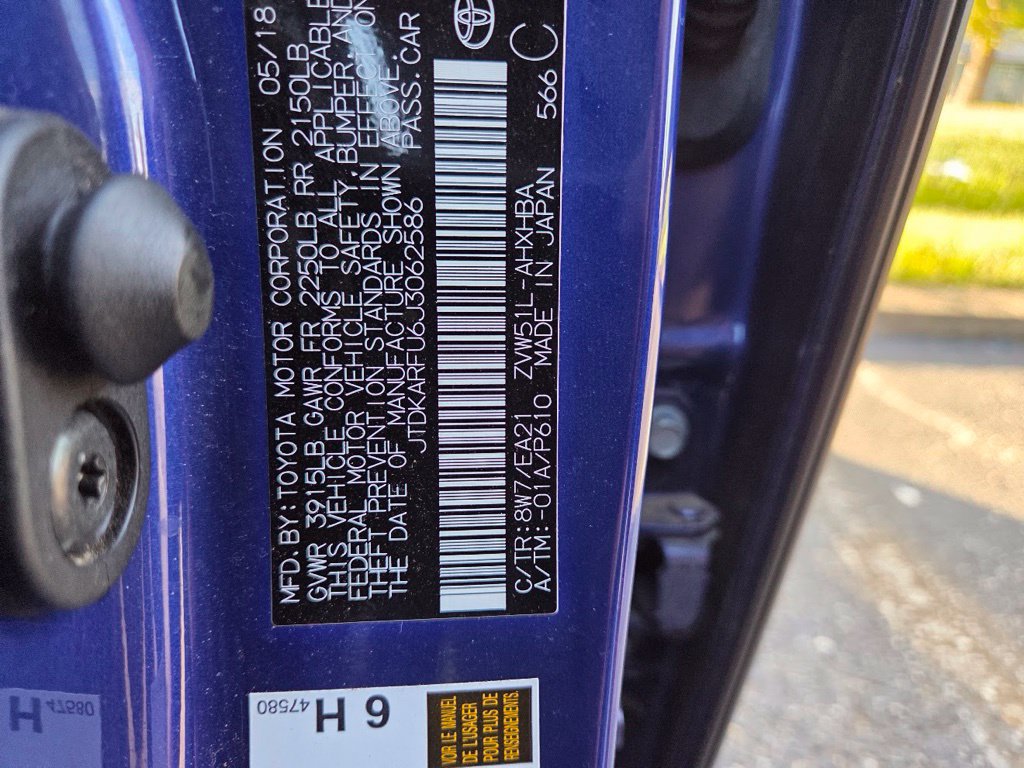 Used 2018 Toyota Prius Four Touring FWD image 3