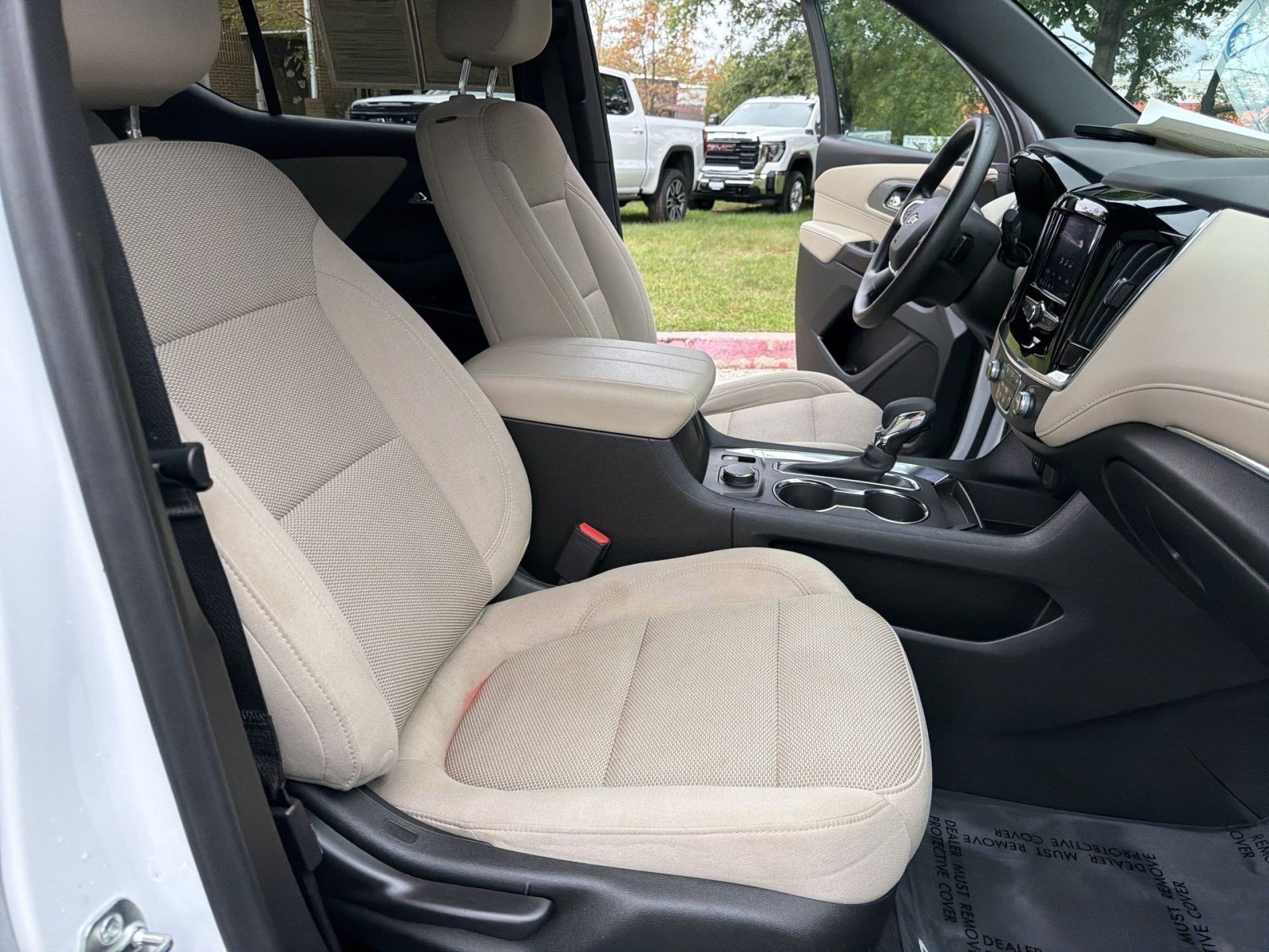 Used 2023 Chevrolet Traverse LS FWD image 26