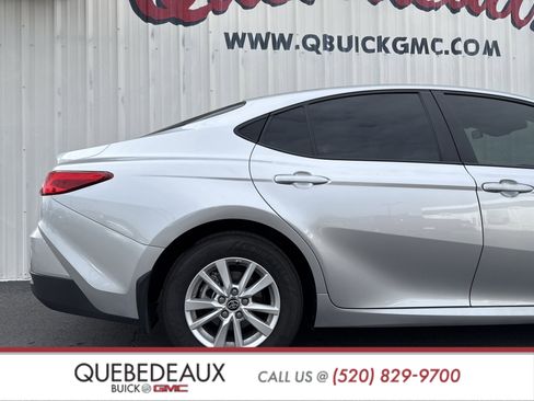 Used 2025 Toyota Camry LE image 26