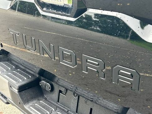 Used 2023 Toyota Tundra Limited w/ TRD Off-Road Package AWD/4WD image 15