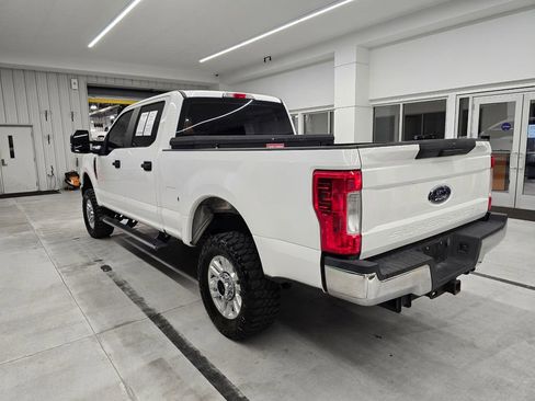 Used 2017 Ford F250 XL w/ STX Appearance Package image 4