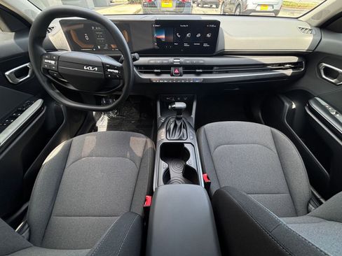 Used 2025 Kia K4 FWD image 34